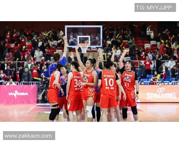 以竞技精神为核心探讨体育赛事中的团队协作与个人突破对运动员成长的影响