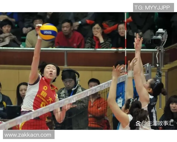八一女排迎战北京队激烈对决引发球迷热议与期待 八一女排迎战北京队激烈对决引发球迷热议与期待